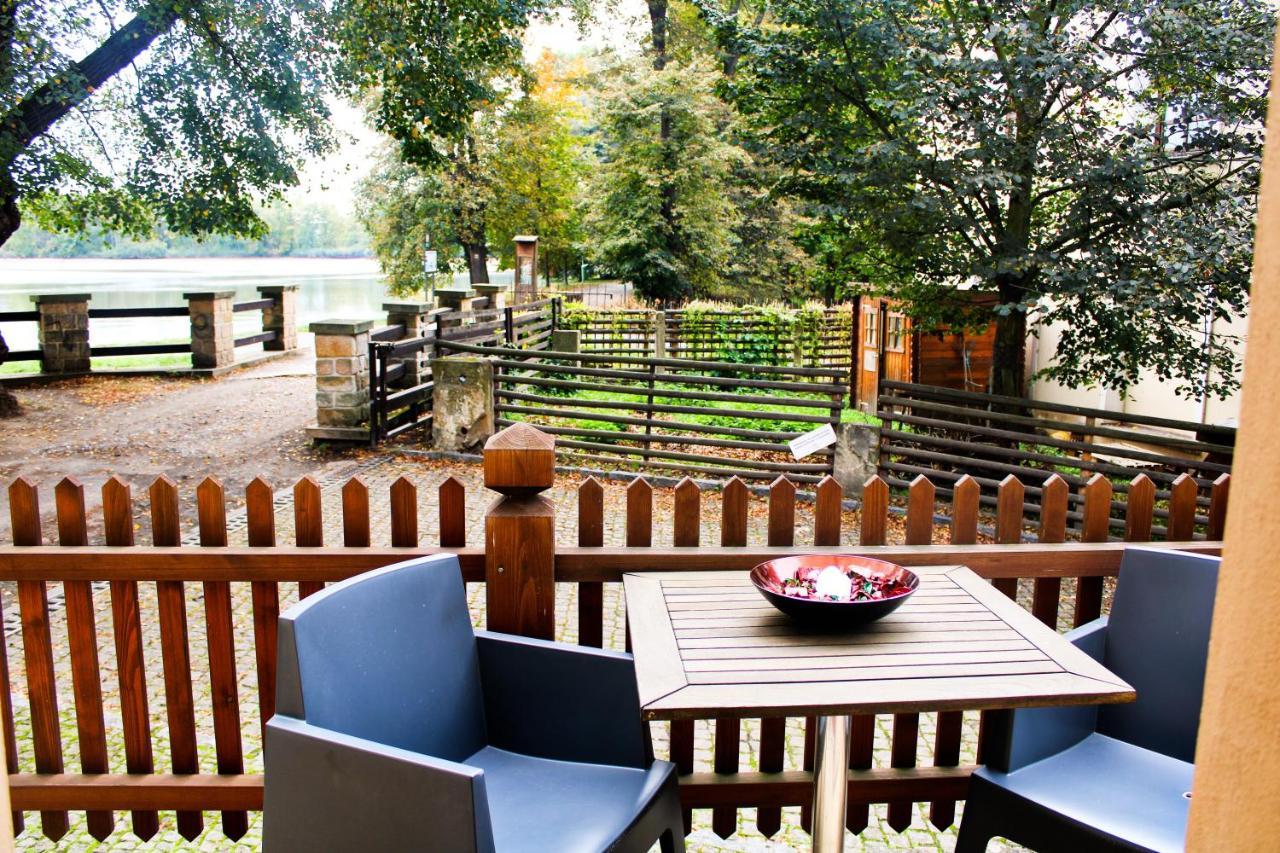 Pension U Hastrmana Прага Экстерьер фото