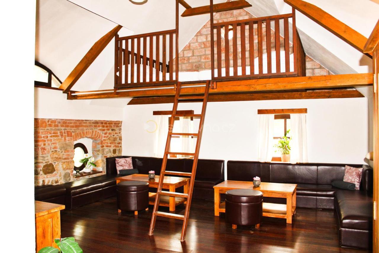 Pension U Hastrmana Прага Экстерьер фото