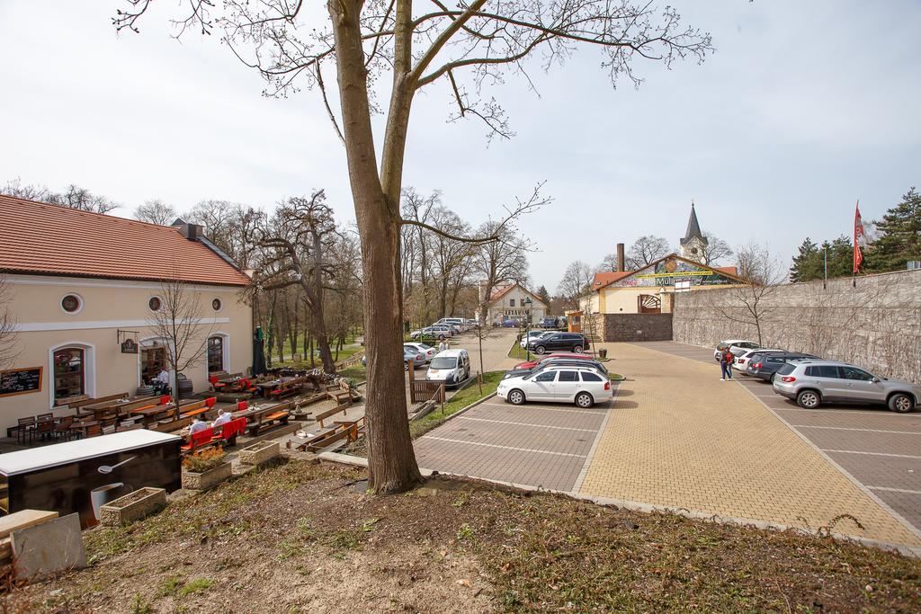 Pension U Hastrmana Прага Экстерьер фото
